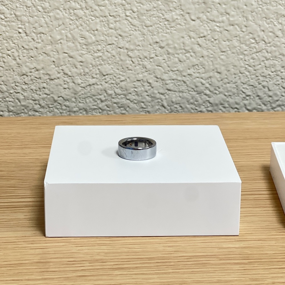 Oura Health Ring in Shiny Silver
Used: a few wear scratches
